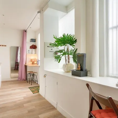Zen Apartment *