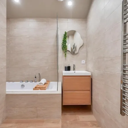 Zen Apartment *