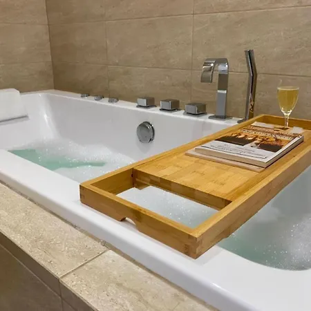 Zen Apartment